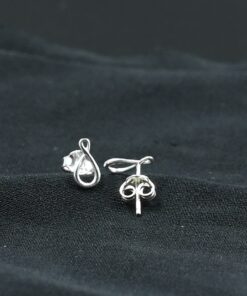 Sterling Silver Stud MJE57