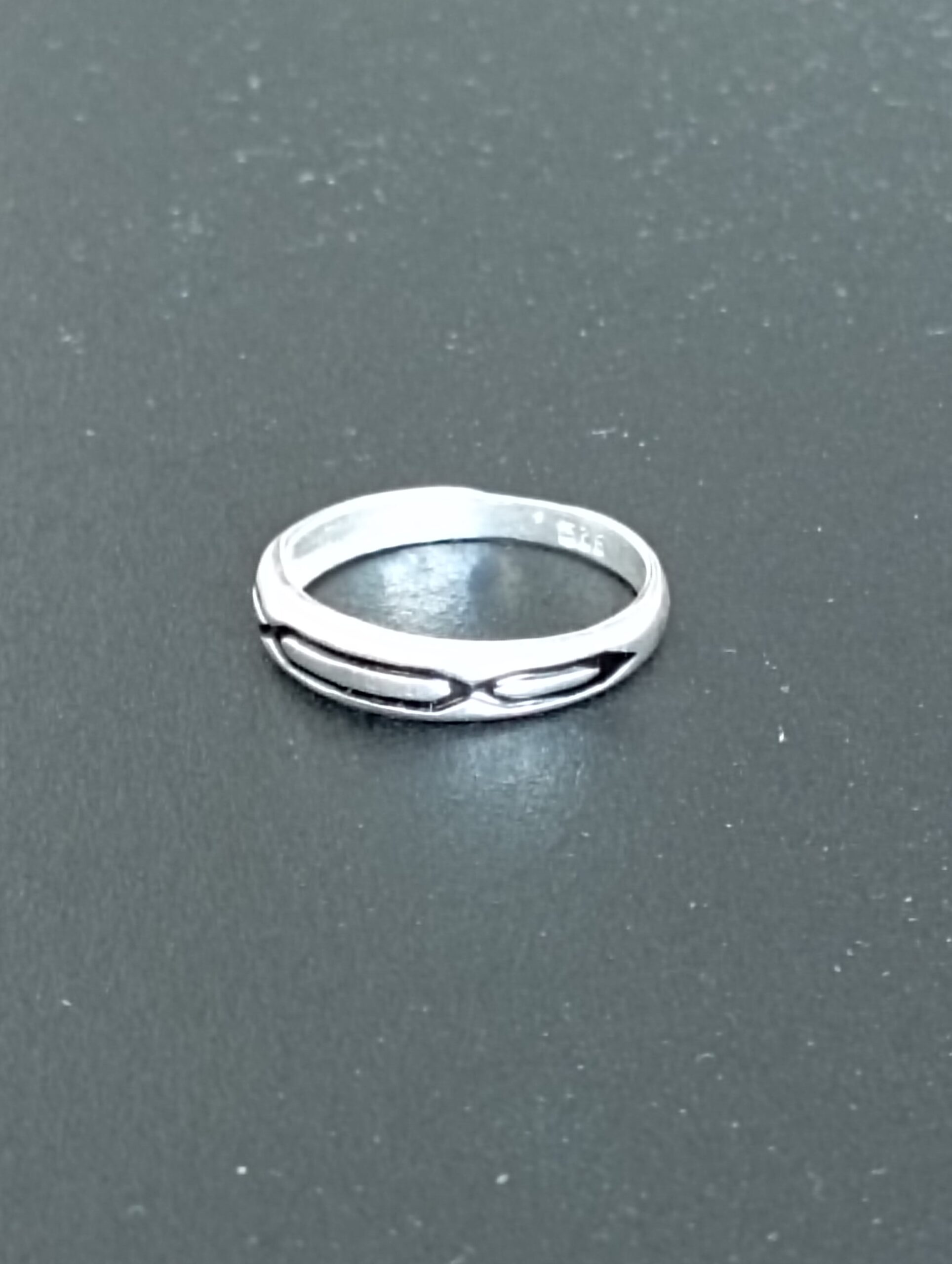 Sterling Silver Ring R300