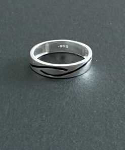 Sterling Silver Ring R305