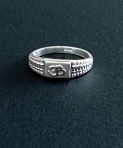 Sterling Silver Ring R319